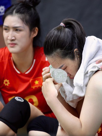 Giọt nước mắt của những cô gái quả cảm