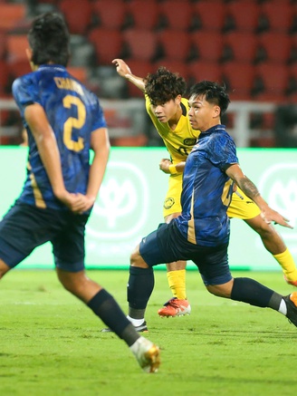 Thua sít sao Thái Lan, Malaysia quyết tranh HCV với U.23 Việt Nam trên sân nhà SEA Games 34
