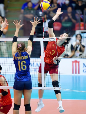 Bóng chuyền nữ Việt Nam 'hụt' HCV, báo chí khu vực tiếc nuối: Họ quá kém may mắn!