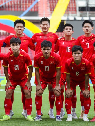 Tổ 'đầu xù' U.22 Việt Nam chưa vội… cắt tóc, quyết 'rinh' vàng SEA Games 33