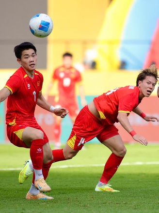 CĐV Thái Lan ‘săn sạch vé’, quyết tạo áp lực cho U.22 Việt Nam ở chung kết