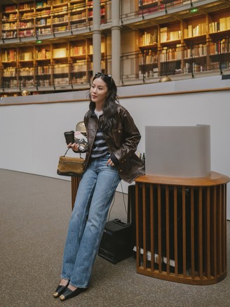 Quần jeans xanh và những bản phối đẹp nhất mùa