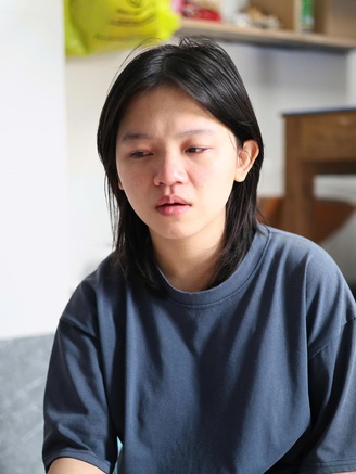 Nhói lòng với câu nói: 'Ngoại ơi, dẫn con lên vay tiền để con đi học'