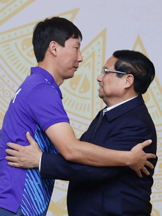 Thủ tướng Phạm Minh Chính chúc mừng U.22 và futsal nữ Việt Nam xuất sắc giành HCV SEA Games 33