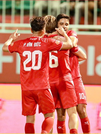 Bảng xếp hạng V-League mới nhất: HAGL của sao U.22 Việt Nam thua CLB CAHN trận đấu bù, chưa thoát hiểm