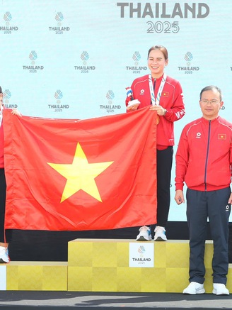 Trưởng đoàn Việt Nam ấn tượng đặc biệt HCV của U.22, tiếc nuối giá không có sai sót trọng tài trận nữ