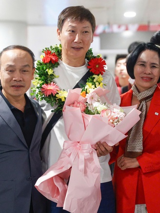 Những người hùng U.22 Việt Nam và futsal nữ mang vinh quang trở về