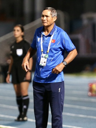 Đội tuyển nữ Việt Nam sẽ thế nào nếu HLV Mai Đức Chung rời ghế?