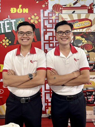 Khởi nghiệp từ trái ớt, hai anh em song sinh 9X đồng hành cùng nông dân Hà Nha