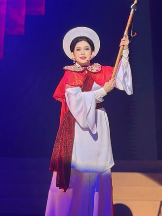 Nghệ sĩ cải lương Bình Tinh đối diện với loạt biến cố