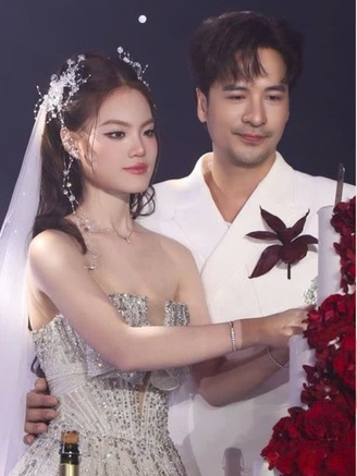 Kha Ly, Nhật Kim Anh đến mừng Đoàn Minh Tài cưới vợ kém 16 tuổi