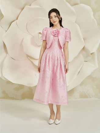 Áo khoác bolero vượt khỏi khuôn khổ cổ điển, tôn dáng cho phái đẹp