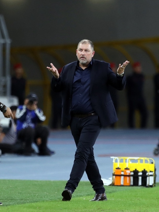 Nóng: Cảnh sát Malaysia chính thức điều tra hình sự vụ nhập tịch lậu, HLV Cklamovski bất ngờ lên tiếng