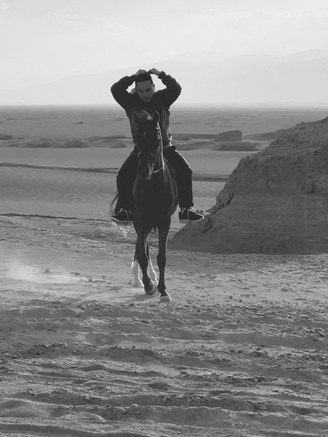 Triển lãm ảnh Hoàng Lê Giang: Những bóng đổ của mùa đông dệt nên giấc mơ