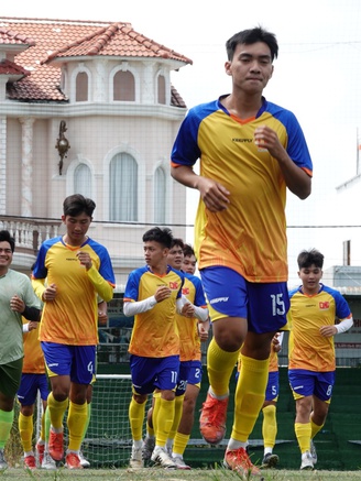 Trường ĐH Nam Cần Thơ quyết tâm giành 'vé vàng' vòng loại TNSV THACO cup 2026