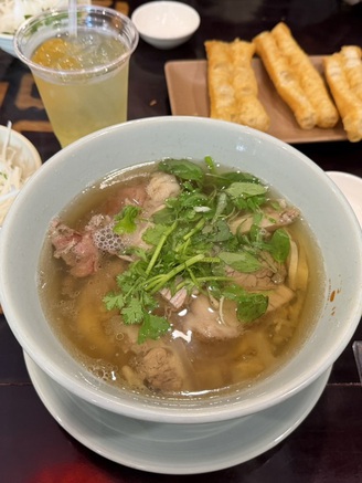 Bán 20.000 tô phở ngon giá 40.000 đồng ở lễ hội phở tại TP.HCM