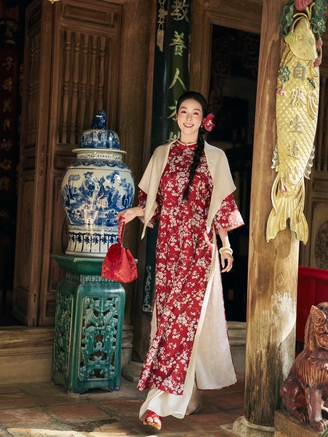 Áo dài mùa mới nhiều lớp, vải mỏng nhẹ, màu sắc 'vạn người mê'