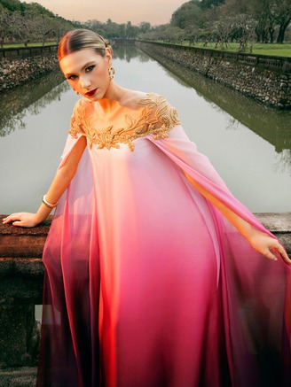 Những sắc màu quyền lực, định hình phong cách mùa lễ hội cuối năm 2025