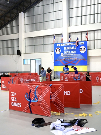 Ngổn ngang nhà thi đấu cử tạ và teqball trước giờ khởi tranh SEA Games 33