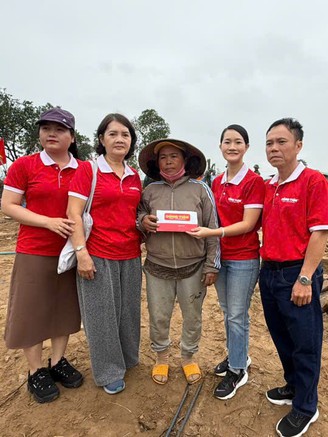 150 triệu đồng hỗ trợ bà con vùng lũ dưới chân thủy điện