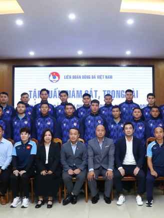 Kiểm tra thể lực trọng tài, VFF cho ‘khởi tranh’ lớp tập huấn rất quan trọng 