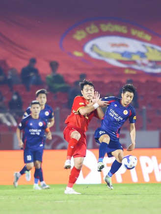 CLB Hà Tĩnh hòa đội CAHN, lập kỷ lục V-League: Sự quyết liệt đáng giá