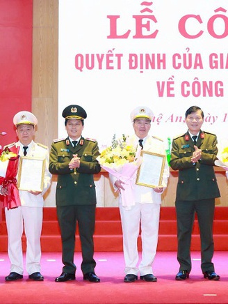 Nghệ An: 4 phó công an huyện tình nguyện làm trưởng, phó công an xã