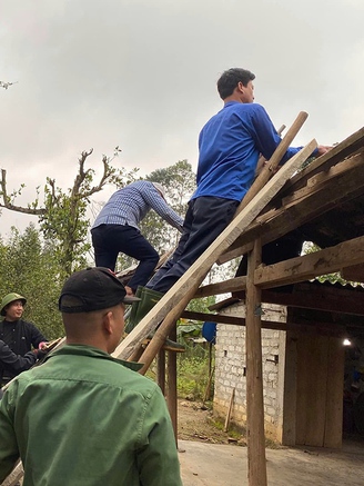Góp 20.000 ngày công xóa nhà tạm, nhà dột nát