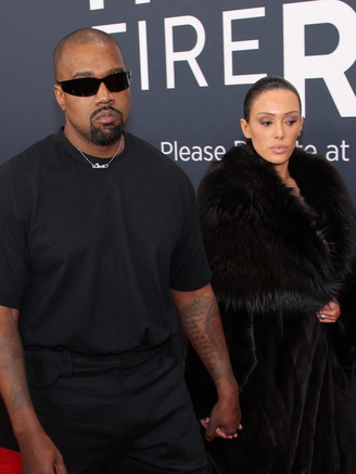 Vợ chồng Kanye West ra mắt phim 'nóng' bất chấp làn sóng tẩy chay