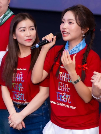 Phim có Phương Mỹ Chi chạm mốc trăm tỉ, 'áp đảo' phòng vé Việt