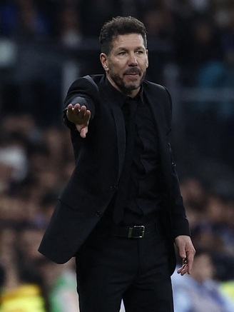 HLV Simeone ca ngợi Barcelona sau trận derby Madrid, La Liga nóng cuộc đua ‘tam mã’