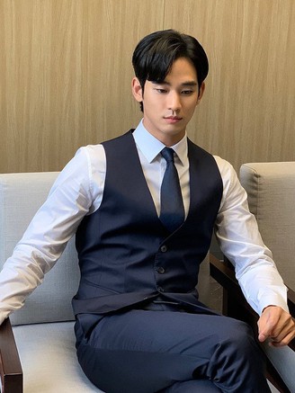 Gia đình Kim Sae Ron cân nhắc kiện Kim Soo Hyun