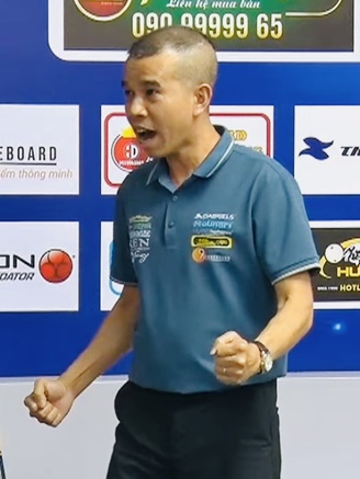 Trần Quyết Chiến 'vừa hay vừa may', ngược dòng đánh bại nhà vô địch World Cup