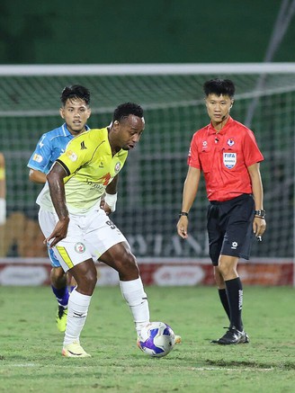 Thay đổi ‘chấn động’ của bóng đá Việt Nam: CLB không được thăng hạng V-League nếu…
