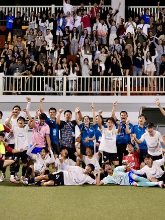 Ngày mai rời xa TP.HCM, các cầu thủ hẳn nhớ mãi những hình ảnh này