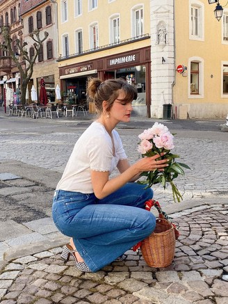 Chân váy denim, quần jeans... cho mùa hè sành điệu và trang nhã