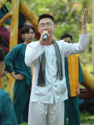 Vì sao người trẻ ngại theo nghề hoạt náo viên?