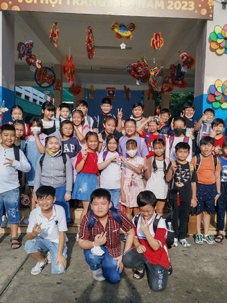 Trường có thứ sáu hạnh phúc, trang phục tự do, ăn trưa 'không cơm'