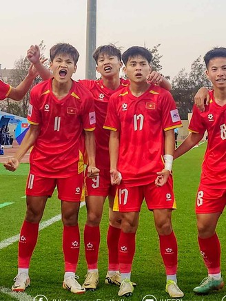 Những chiến binh quả cảm của đội U.17 Việt Nam: Hãy vượt qua nỗi buồn…