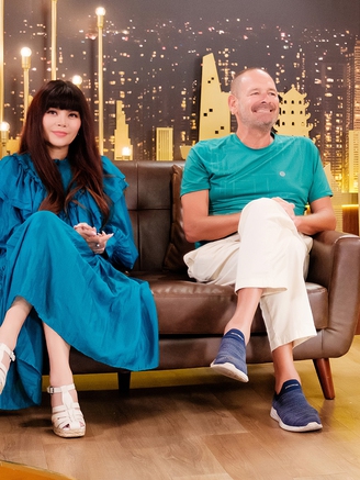 Ngọc Anh 3A: Lúc mới quen chồng Tây, tôi không dám nắm tay