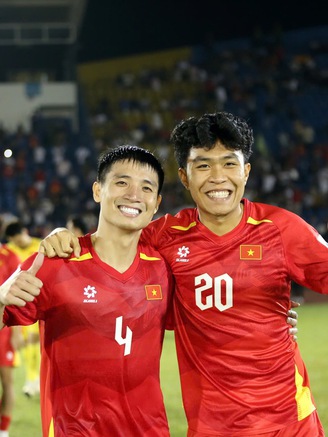 Xây 'đường băng' chuẩn cho đội tuyển Việt Nam