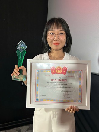 Sau 5 tháng, cô gái hoàn thành phim dài 4 phút và đạt giải thưởng