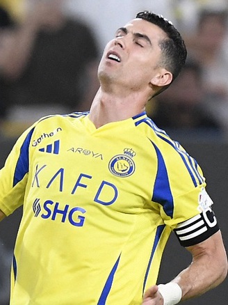 Ronaldo nói gì sau cú sốc lớn?