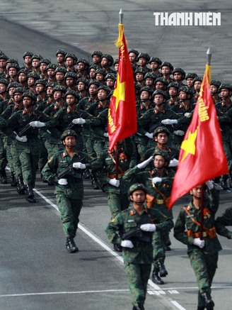 Đất nước thống nhất, diễu binh, diễu hành nói thế nào trong tiếng Anh?