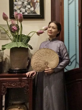Cuộc sống kín tiếng của nữ chính ‘Bao giờ cho đến tháng Mười’