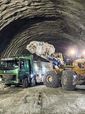 Cao tốc Quảng Ngãi - Hoài Nhơn đang bứt tốc