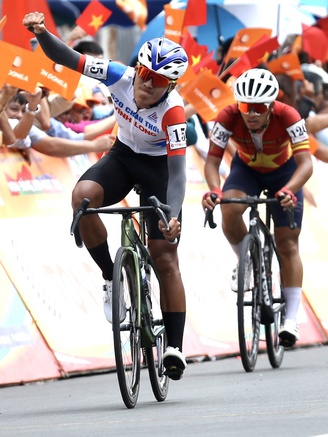 Cúp xe đạp truyền hình TP.HCM: Chiến thắng bất ngờ cho tay đua Vĩnh Long