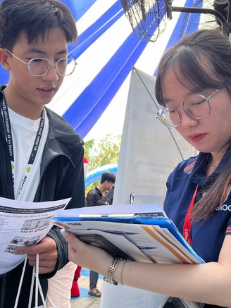 Những việc làm nào có mức lương vài chục triệu đồng/tháng?