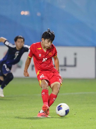 U.17 Việt Nam giành điểm đầy cảm xúc trước đối thủ cực mạnh Nhật Bản: Bàn thắng quý hơn vàng!