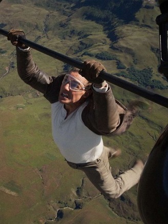 Tom Cruise khiến người hâm mộ 'thót tim' trong trailer 'Mission: Impossible 8'